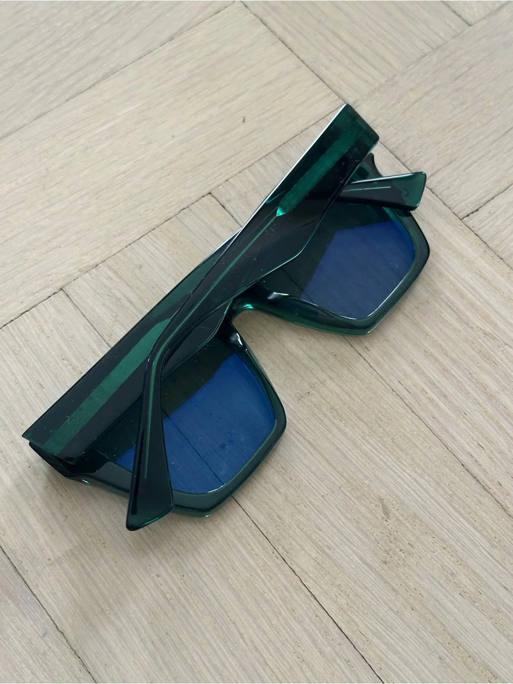 Saint Owen Trendkill Emerald Sunglasses Like New